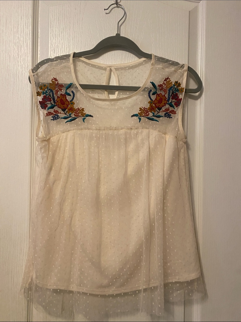 Embroidered Cream Sleeveless Swiss-Dot Blouse